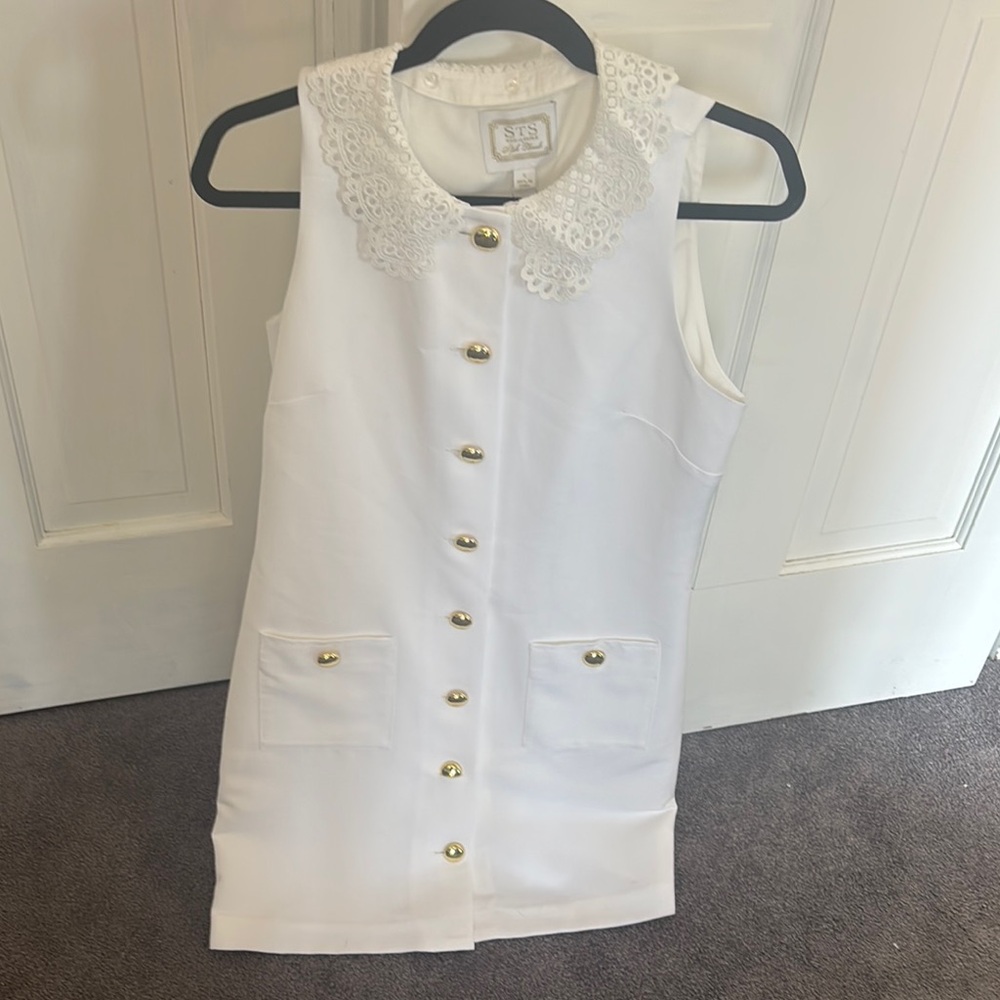 Sail to sable Elegant White Dress with Lace Collar